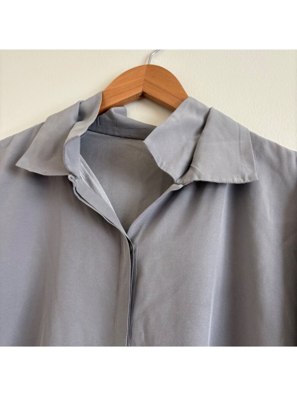 Eileen Fisher High Neck 100% Silk Long Sleeve Blouse Grey Women’s Size L - Picture 8 of 9